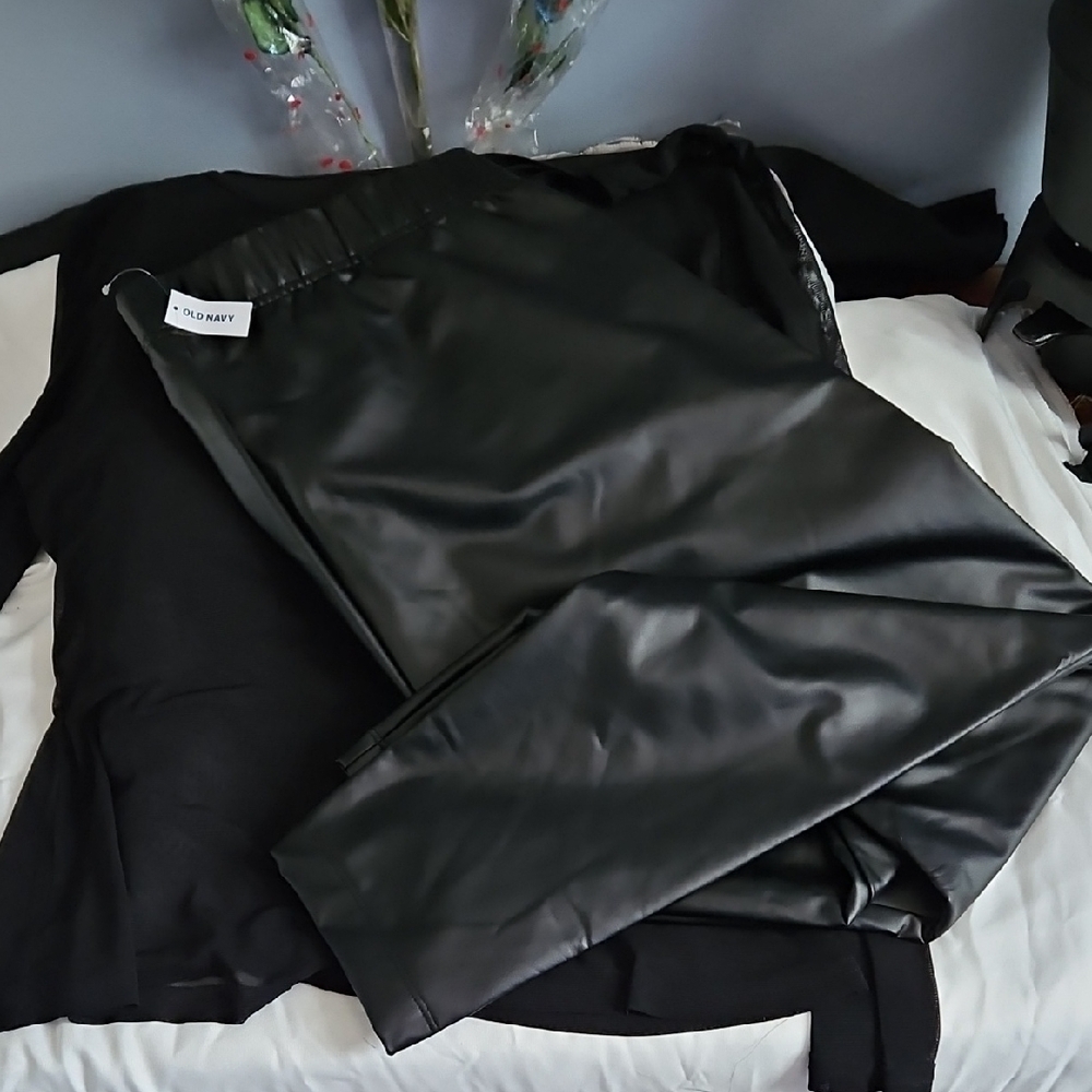 Old Navy Black Faux Leather Pants